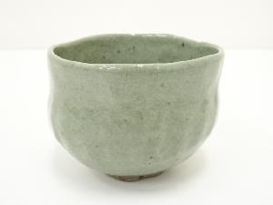 仁渓造　青磁釉茶碗